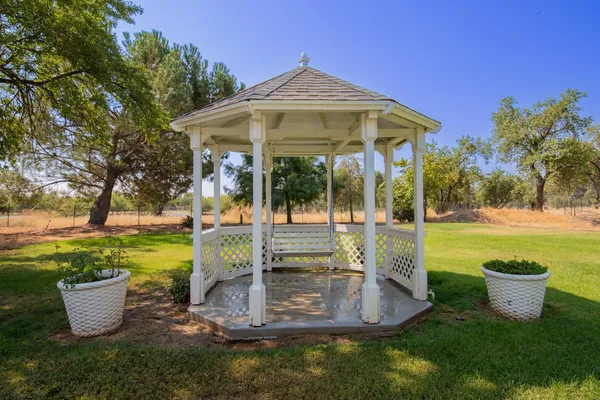 $1,070,000 | 6595 Wisconsin Avenue, Arbuckle, CA 95912