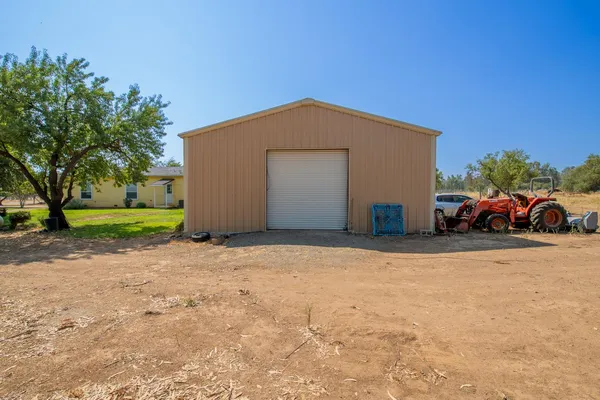 $1,070,000 | 6595 Wisconsin Avenue, Arbuckle, CA 95912