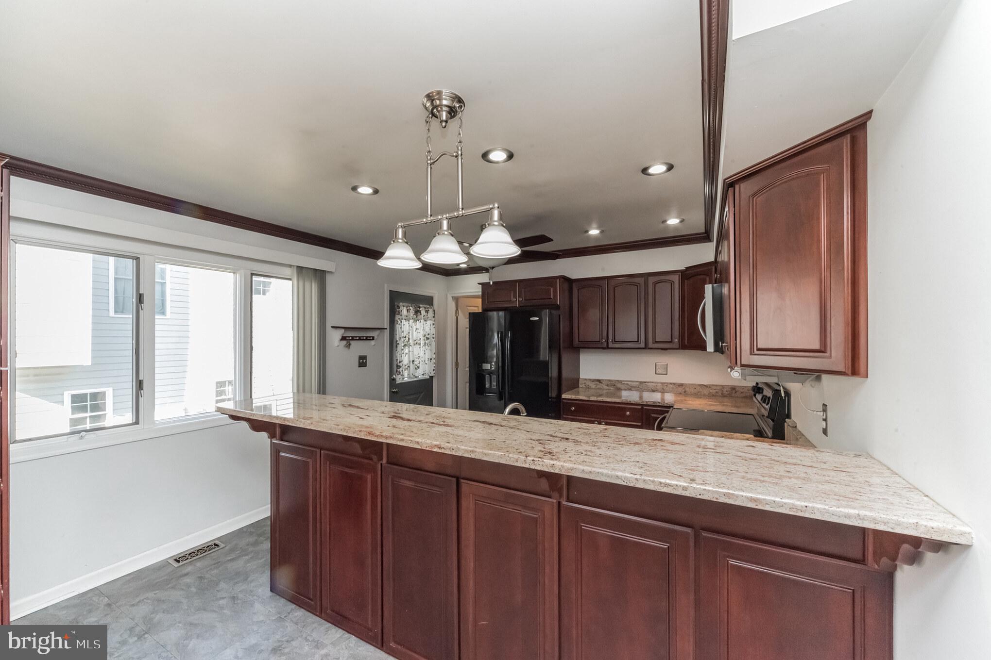 1463 Sussex Road Baltimore, MD 21221 - Photo 3 of 29 Gallery Image 3