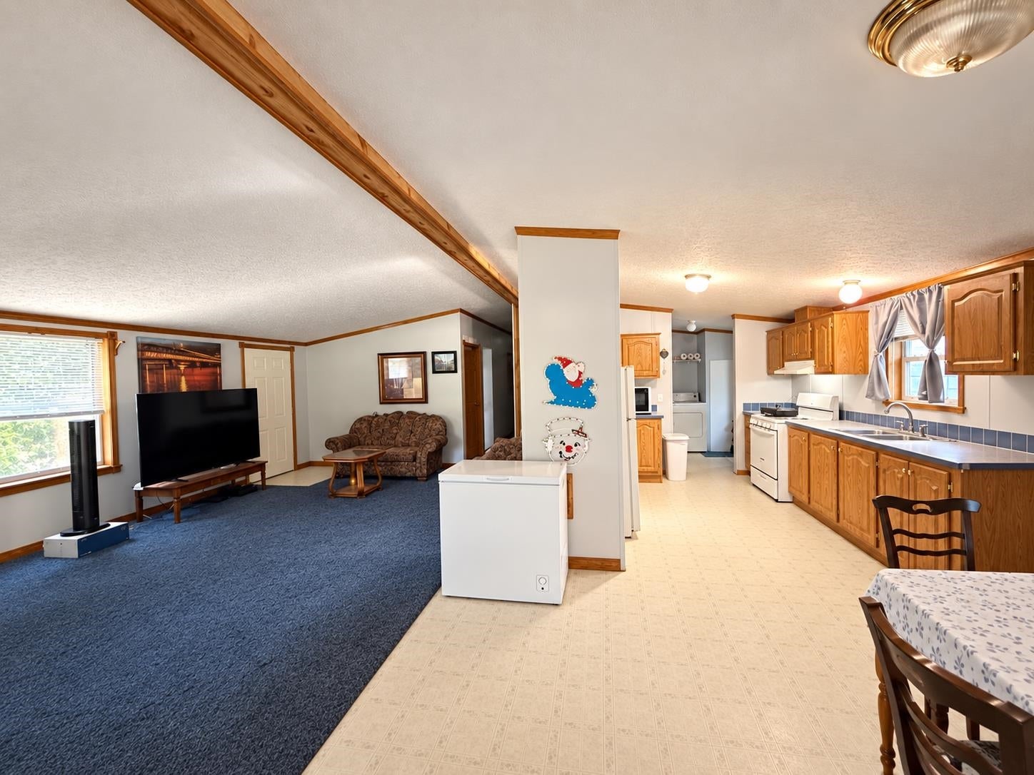 1861 East Stockwell Road Harrison, MI 48625 - Photo 4 of 42 Gallery Image 4
