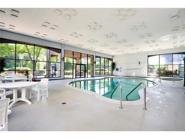 $250,000 | 1077 Sibley Memorial Highway, Unit 602, Lilydale, MN 55118