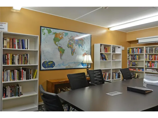 $250,000 | 1077 Sibley Memorial Highway, Unit 602, Lilydale, MN 55118