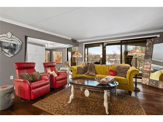 $250,000 | 1077 Sibley Memorial Highway, Unit 602, Lilydale, MN 55118