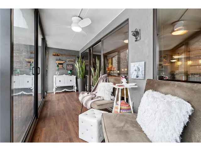 $250,000 | 1077 Sibley Memorial Highway, Unit 602, Lilydale, MN 55118