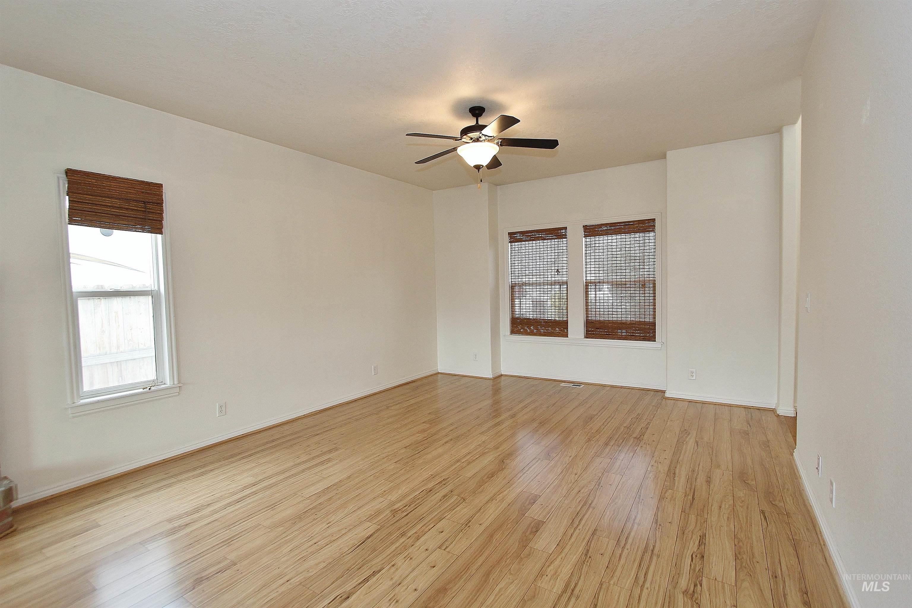 689 Triumph Drive Middleton, ID 83644 - Photo 3 of 27