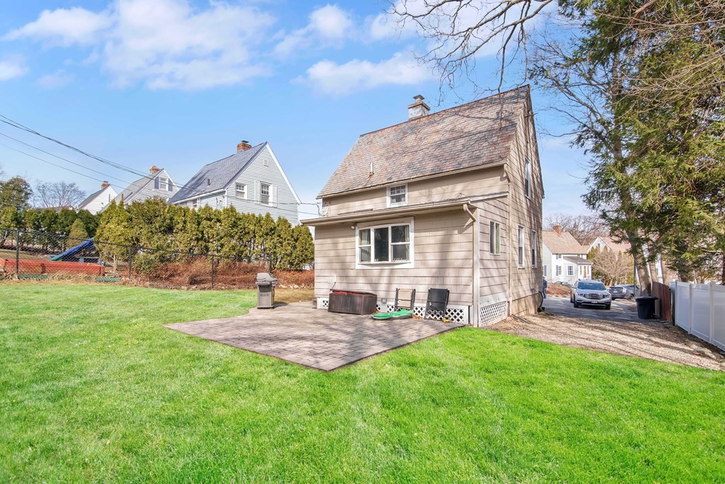 5 Heroult Road Worcester, MA 01606 - Photo 5 of 37 Gallery Image 5