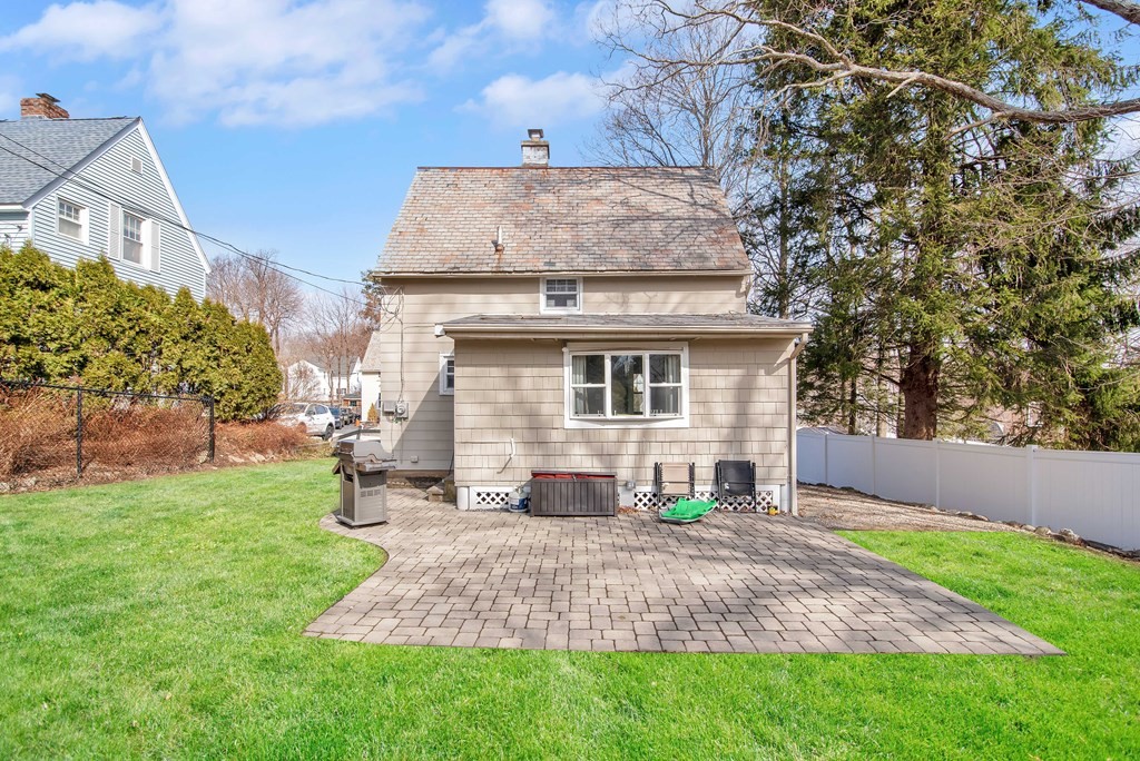5 Heroult Road Worcester, MA 01606 - Photo 6 of 37 Gallery Image 6