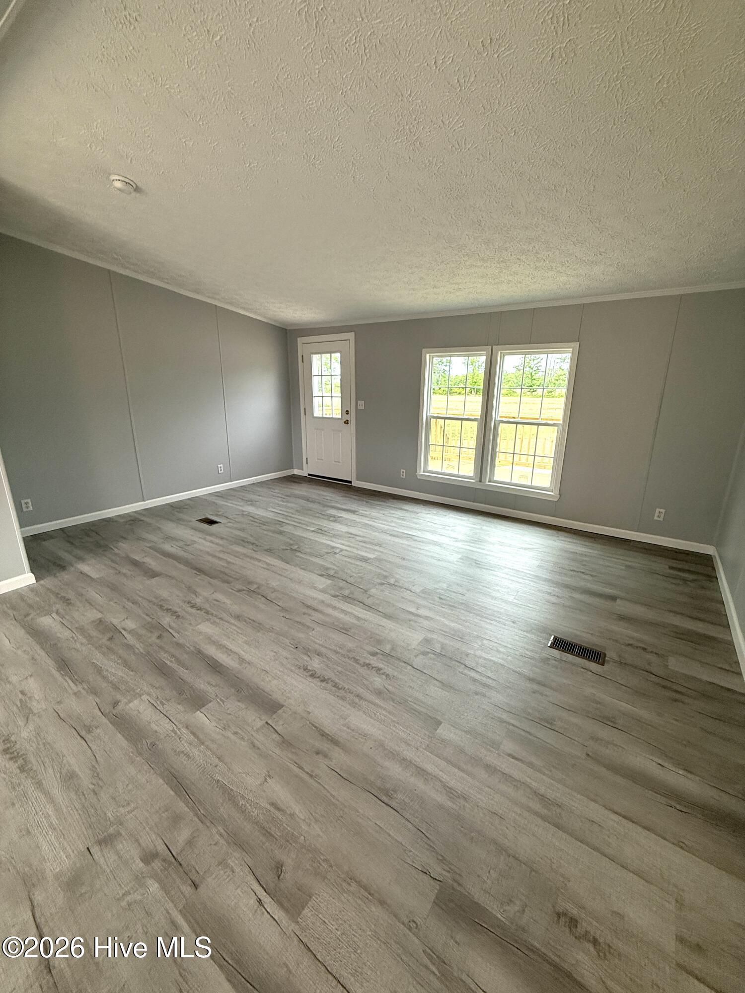 300 Whitemon Lane Edenton, NC 27932 - Photo 5 of 32 Living Room
