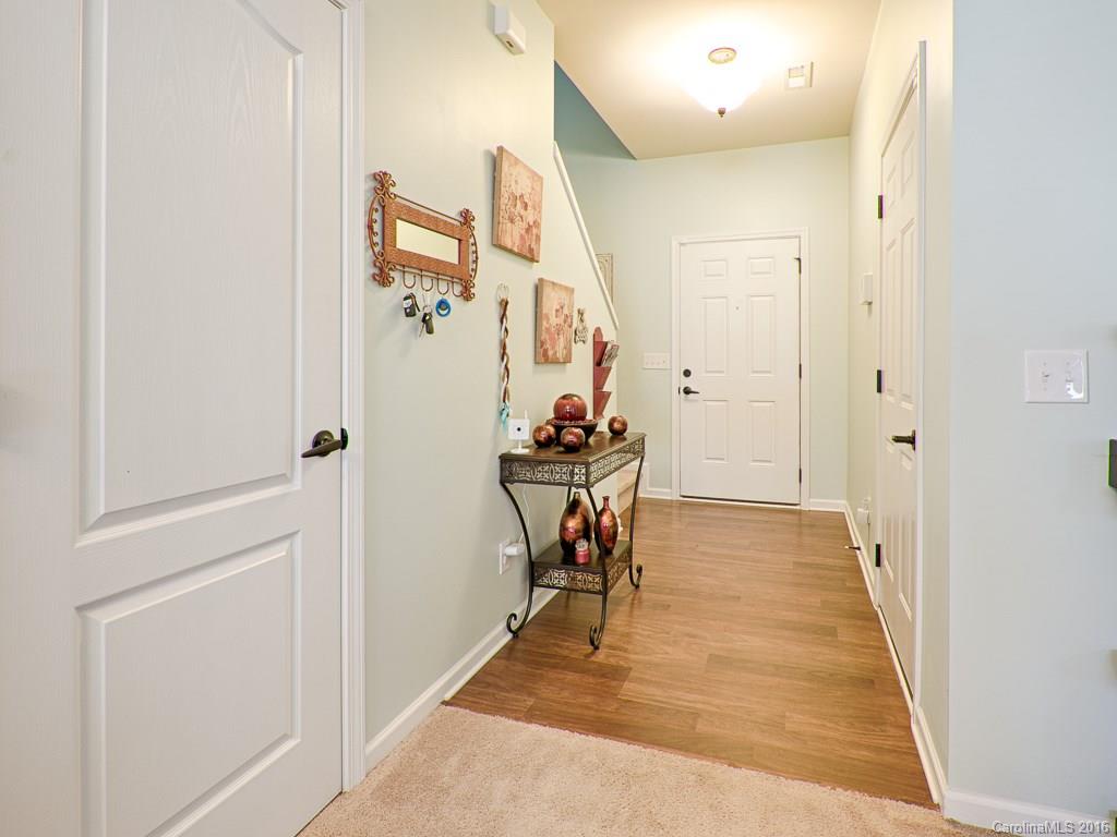 8902 Paddle Oak Road, Unit 402 Charlotte, NC 28227 - Photo 3 of 24 Gallery Image 3