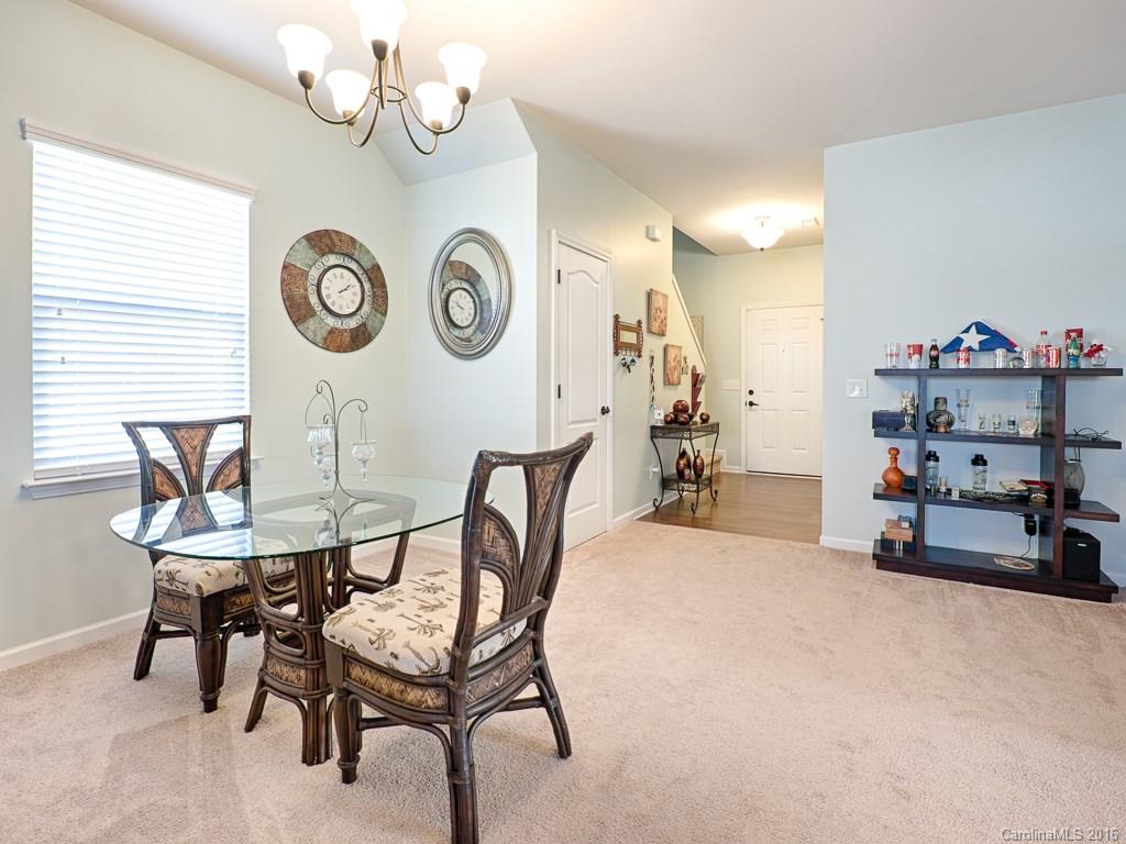 8902 Paddle Oak Road, Unit 402 Charlotte, NC 28227 - Photo 4 of 24 Gallery Image 4