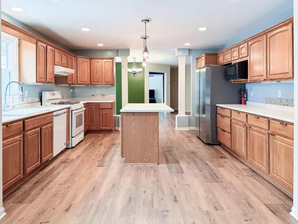 $395,000 | 3767 Van Horn Road, Jackson, MI 49201