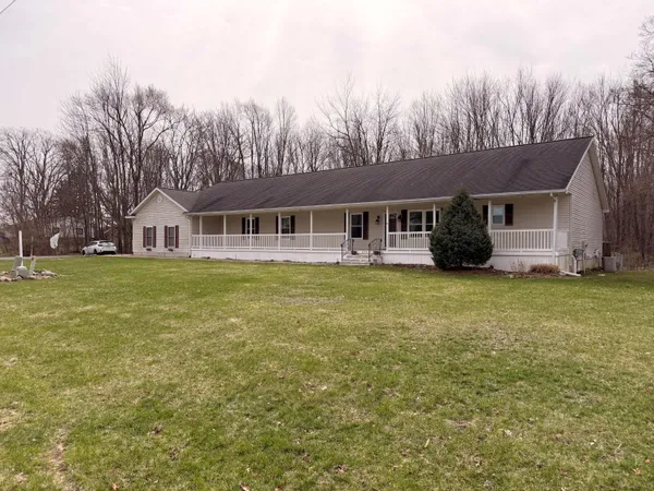 $395,000 | 3767 Van Horn Road, Jackson, MI 49201