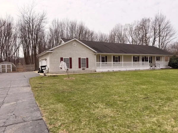 $395,000 | 3767 Van Horn Road, Jackson, MI 49201