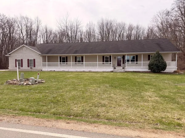 $395,000 | 3767 Van Horn Road, Jackson, MI 49201
