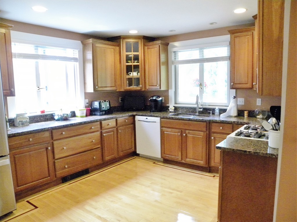 136 Old Westford Road Chelmsford, MA 01824 - Photo 11 of 30