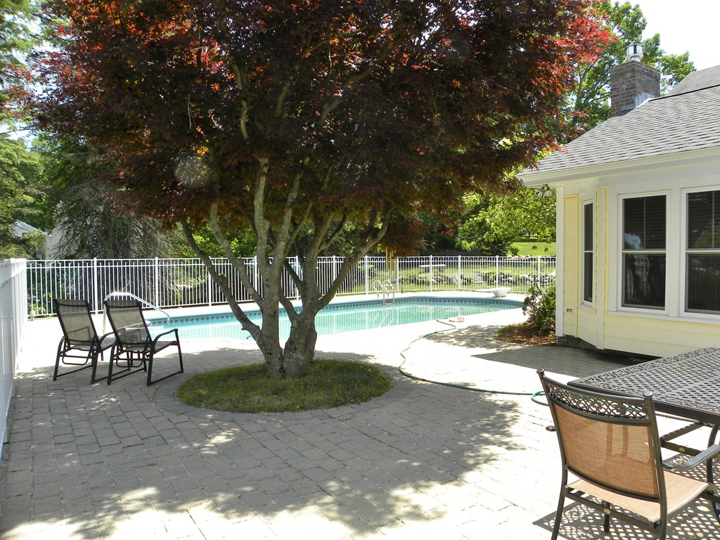 136 Old Westford Road Chelmsford, MA 01824 - Photo 3 of 30
