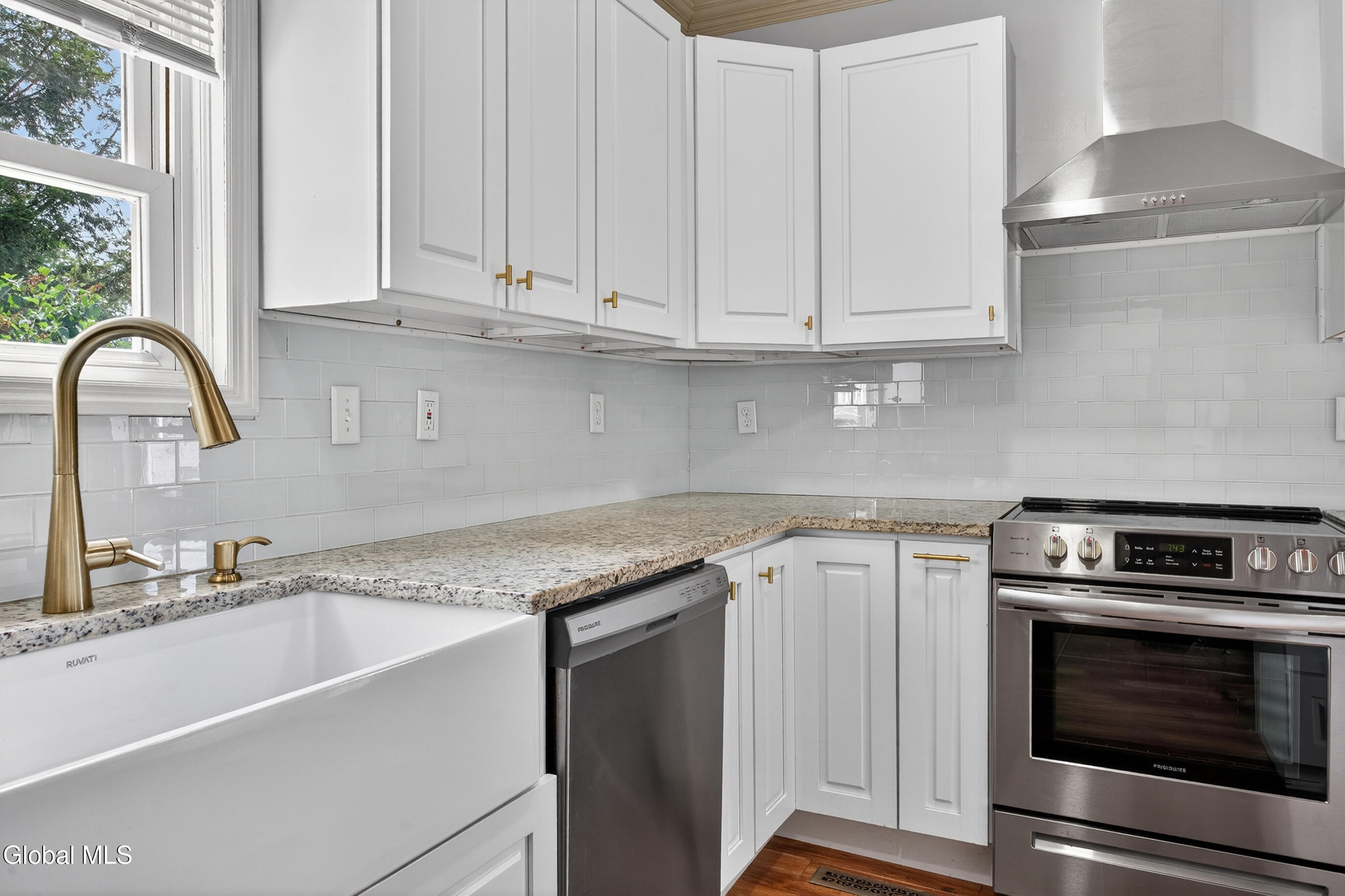 1751 5th Street Rensselaer, NY 12144 - Photo 26 of 79 048-1751-5th-St-Rensselaer-NY-12144