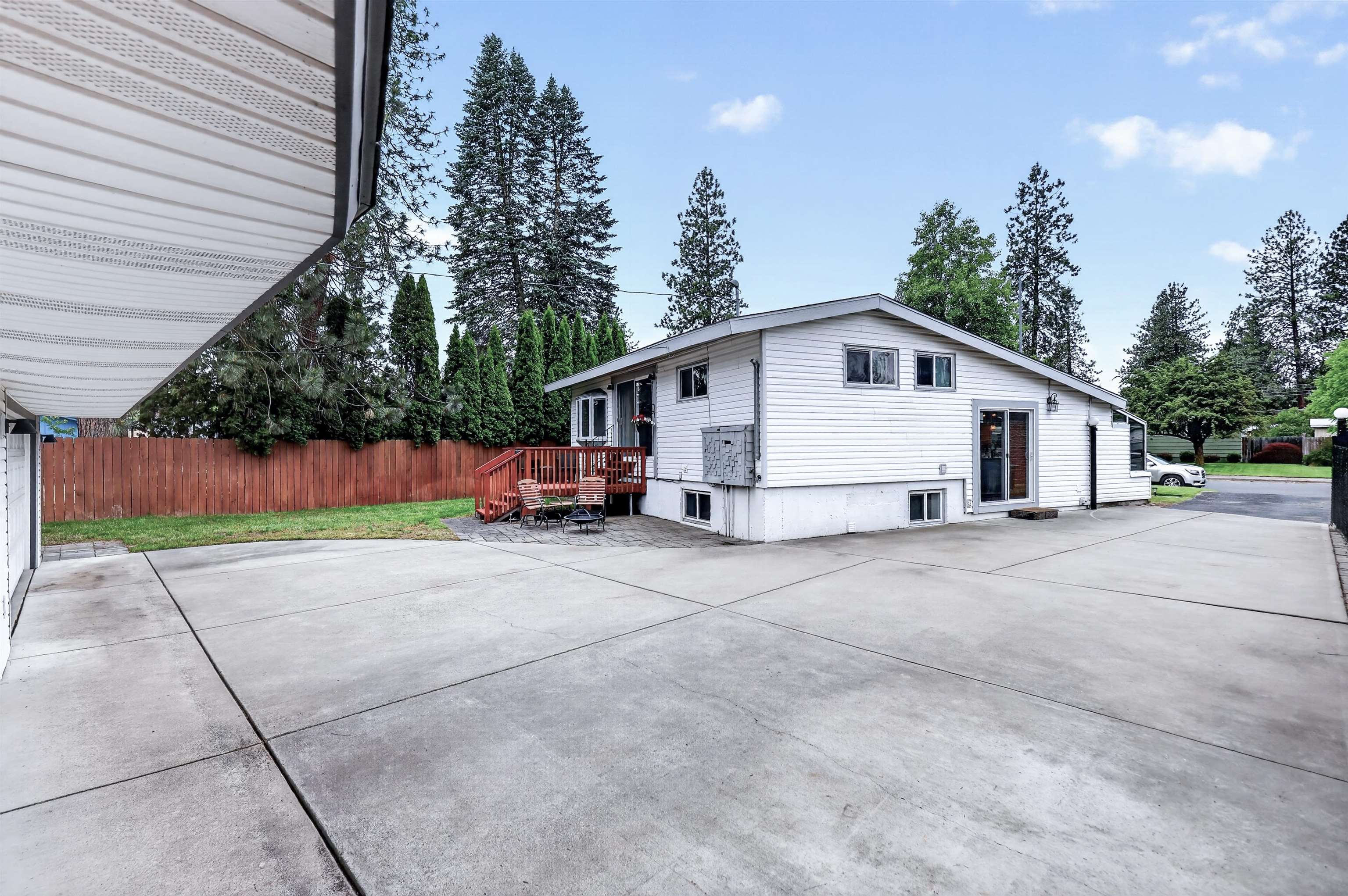 6714 North Stevens Street Spokane, WA 99208 - Photo 9 of 48