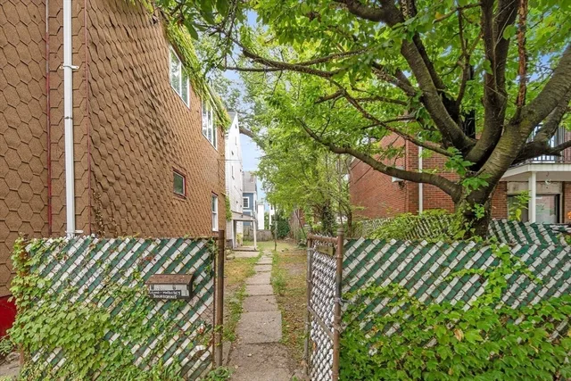 $1,399,000 | 1 Washington Place, Boston, MA 02129