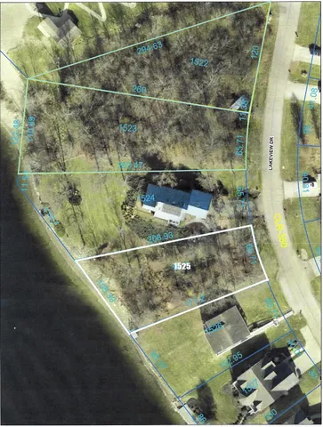 $399,900 | 1525 Lakeview Drive, Lawrenceburg, IN 47025