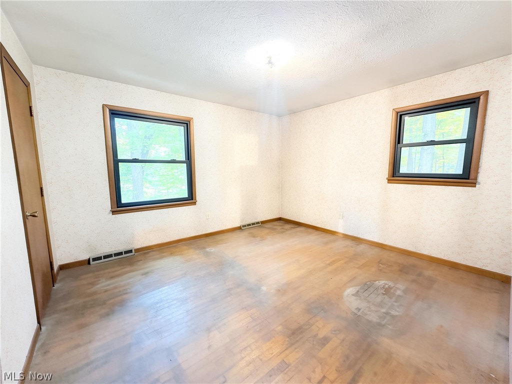 7130 Leroy Thompson Road Thompson, OH 44086 - Photo 13 of 47 Gallery Image 13