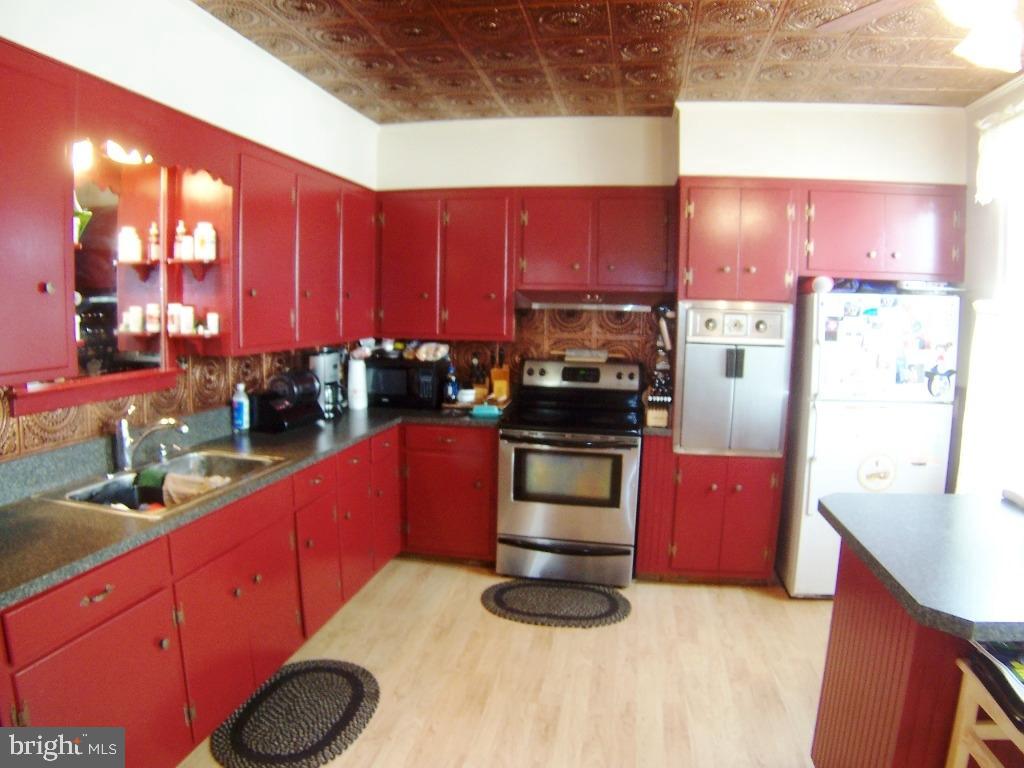 46 Main Street Denver, PA 17517 - Photo 4 of 16 Gallery Image 4