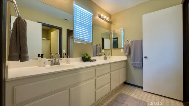 $3,100 | 2234 Avenida Del Mar, Lancaster, CA 93535