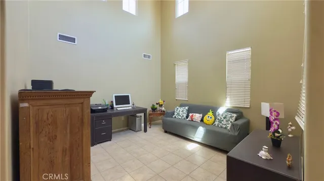 $3,100 | 2234 Avenida Del Mar, Lancaster, CA 93535