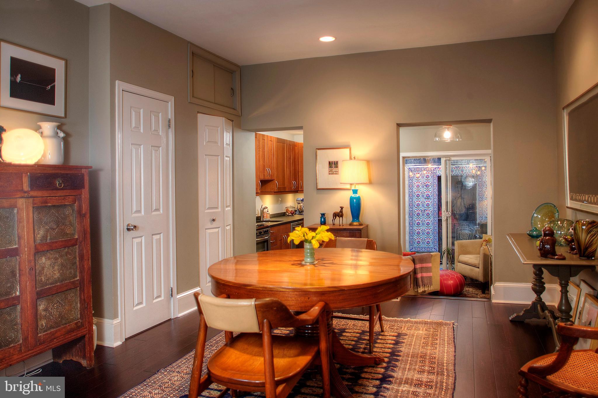 1615 East Moyamensing Avenue Philadelphia, PA 19148 - Photo 7 of 17 a dining room with furniture and wooden floor