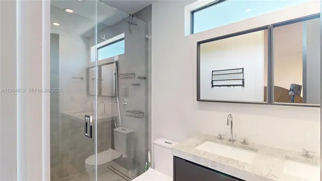 $5,800 | 353 Northwest 50th Street, Unit 353, Miami, FL 33127