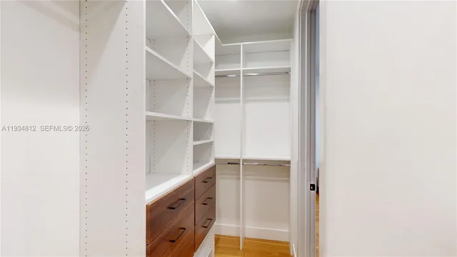 $5,800 | 353 Northwest 50th Street, Unit 353, Miami, FL 33127