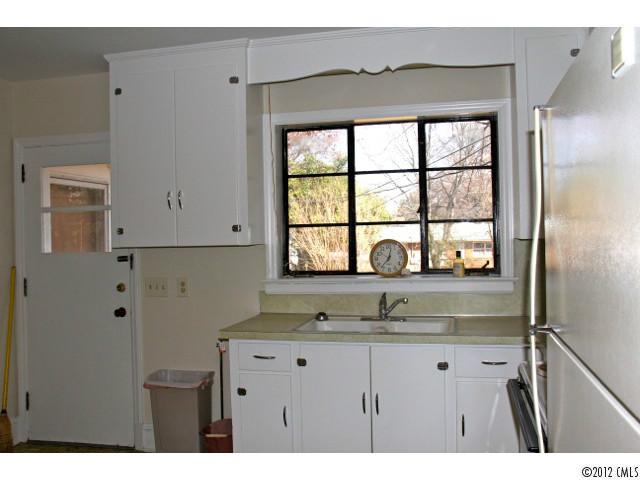 929 Scaleybark Road Charlotte, NC 28209 - Photo 8 of 16