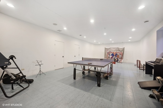 687 Birch Road Glencoe, IL 60022 - Photo 29 of 38 a view of a room with gym equipment