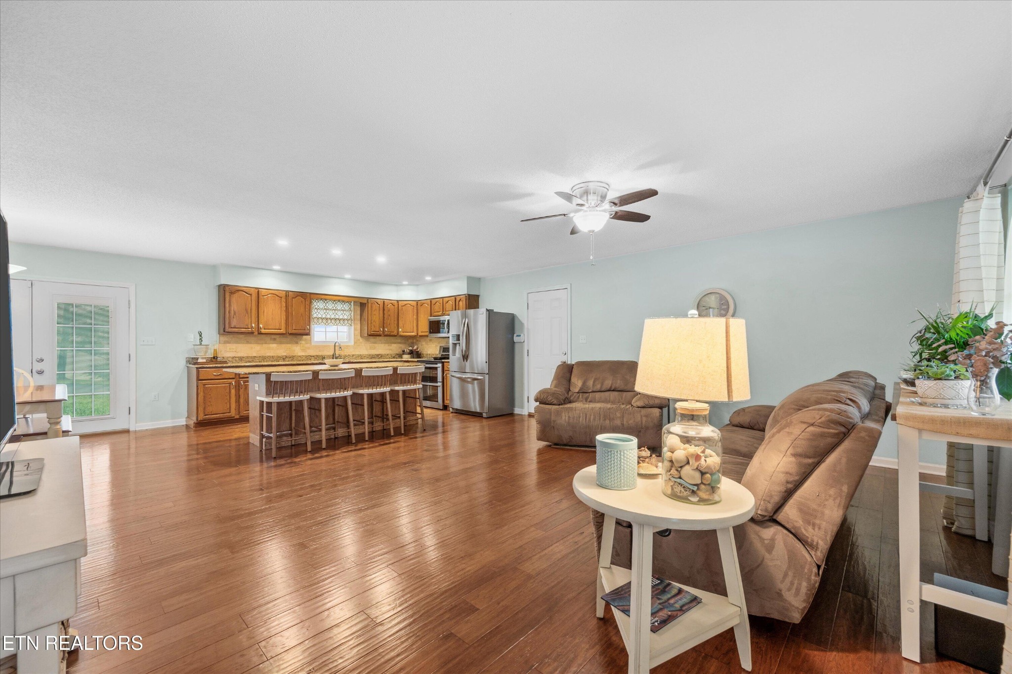 513 Hardin Road Kodak, TN 37764 - Photo 3 of 41 Gallery Image 3