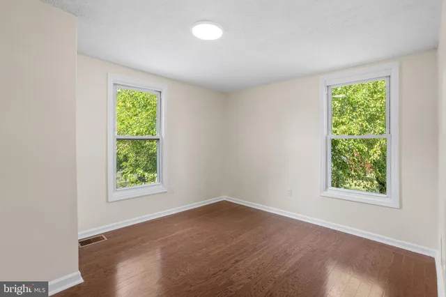 $364,999 | 523 West 5th Street, Palmyra, NJ 08065