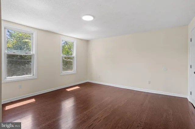 $364,999 | 523 West 5th Street, Palmyra, NJ 08065