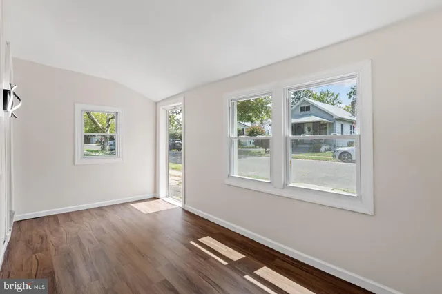 $364,999 | 523 West 5th Street, Palmyra, NJ 08065