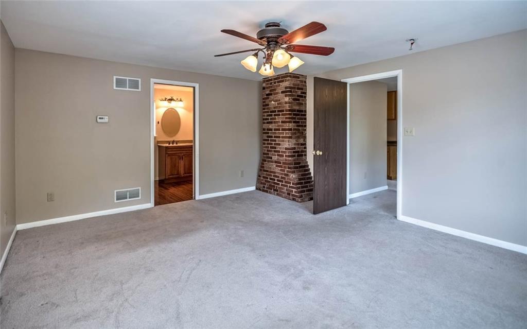 401 Ramsgate Drive Gibsonia, PA 15044 - Photo 13 of 25 Upper level master bedroom.