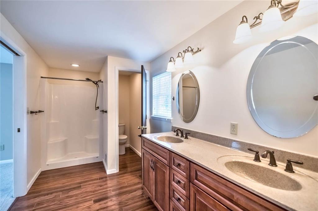 401 Ramsgate Drive Gibsonia, PA 15044 - Photo 15 of 25 Upper level master bathroom.