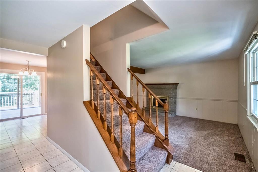 401 Ramsgate Drive Gibsonia, PA 15044 - Photo 3 of 25 Gallery Image 3