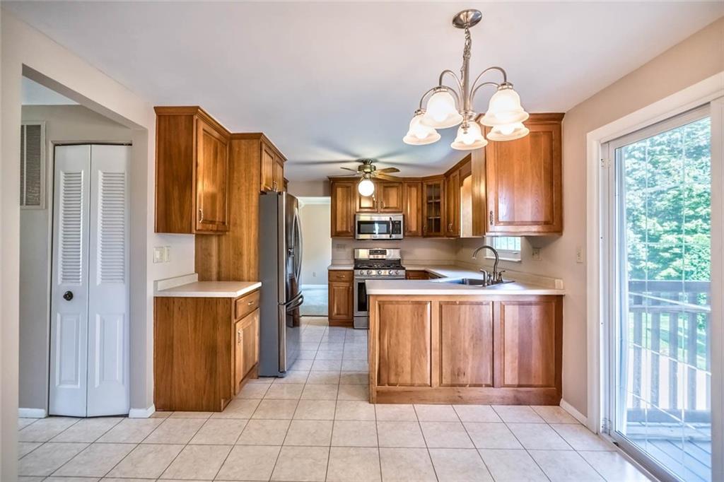 401 Ramsgate Drive Gibsonia, PA 15044 - Photo 5 of 25 Gallery Image 5