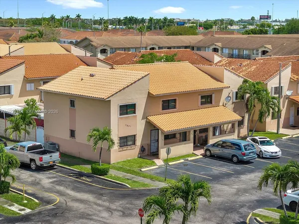 $328,000 | 7801 West 29th Way, Unit 102, Hialeah, FL 33018