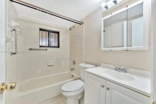 $328,000 | 7801 West 29th Way, Unit 102, Hialeah, FL 33018