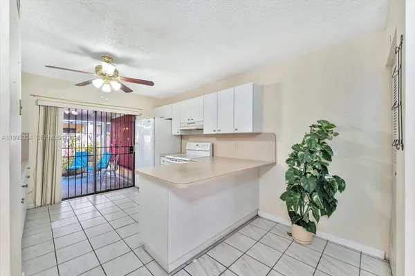 $328,000 | 7801 West 29th Way, Unit 102, Hialeah, FL 33018