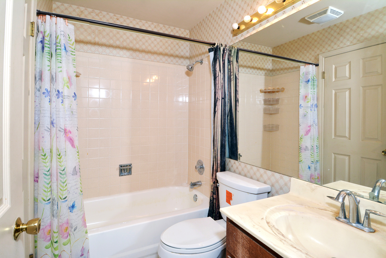 713 Weidner Road, Unit 713 Buffalo Grove, IL 60089 - Photo 15 of 22 Gallery Image 15