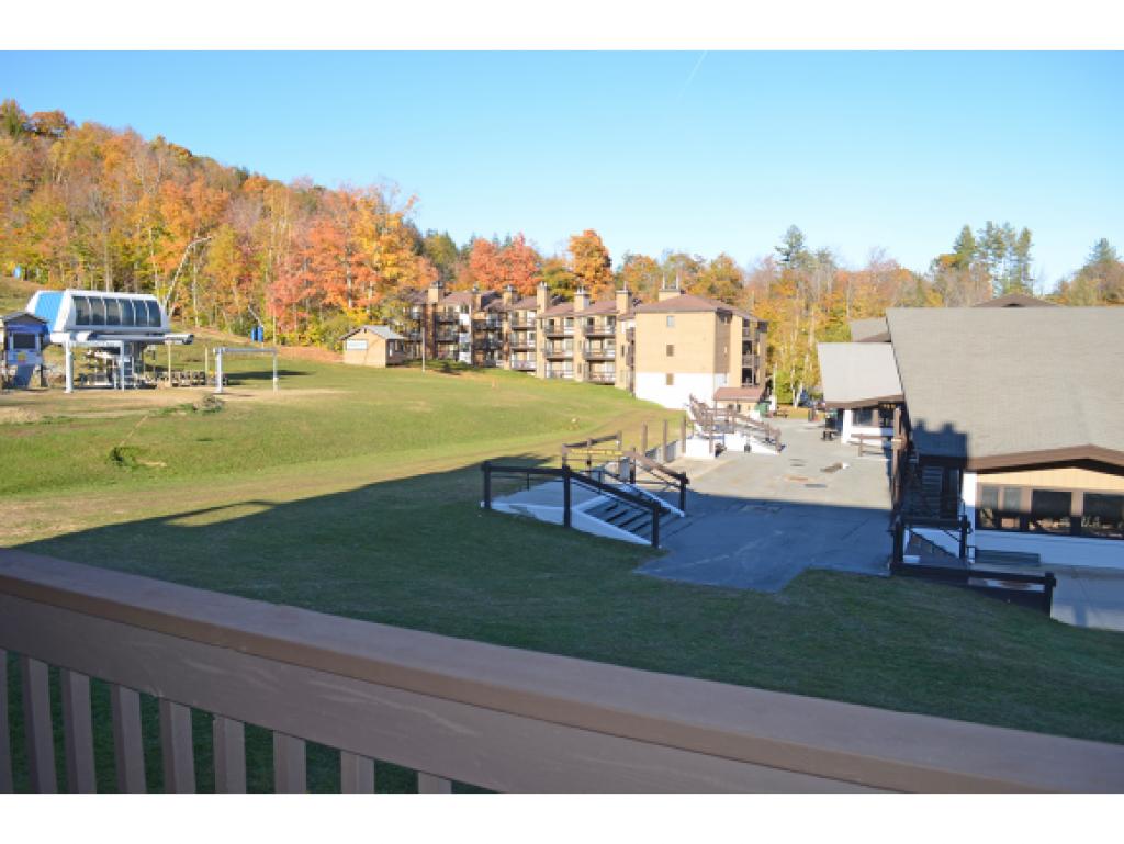 350 Mountain Road, Unit B206 Ludlow, VT 05149 - Photo 16 of 36 Gallery Image 16
