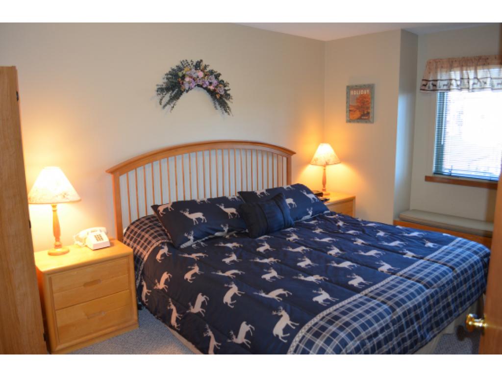 350 Mountain Road, Unit B206 Ludlow, VT 05149 - Photo 19 of 36 Gallery Image 19