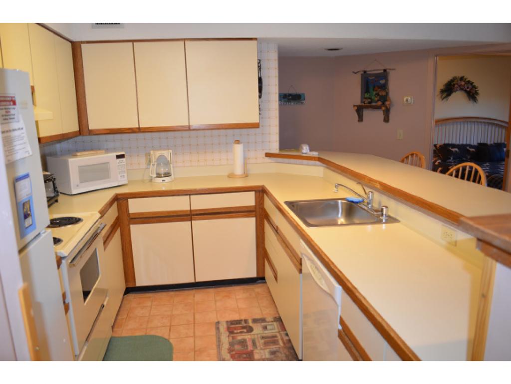 350 Mountain Road, Unit B206 Ludlow, VT 05149 - Photo 3 of 36 Gallery Image 3