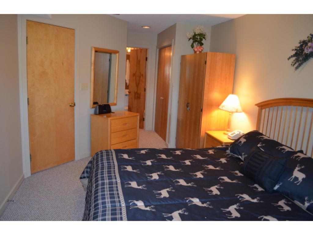 350 Mountain Road, Unit B206 Ludlow, VT 05149 - Photo 21 of 36 Gallery Image 21