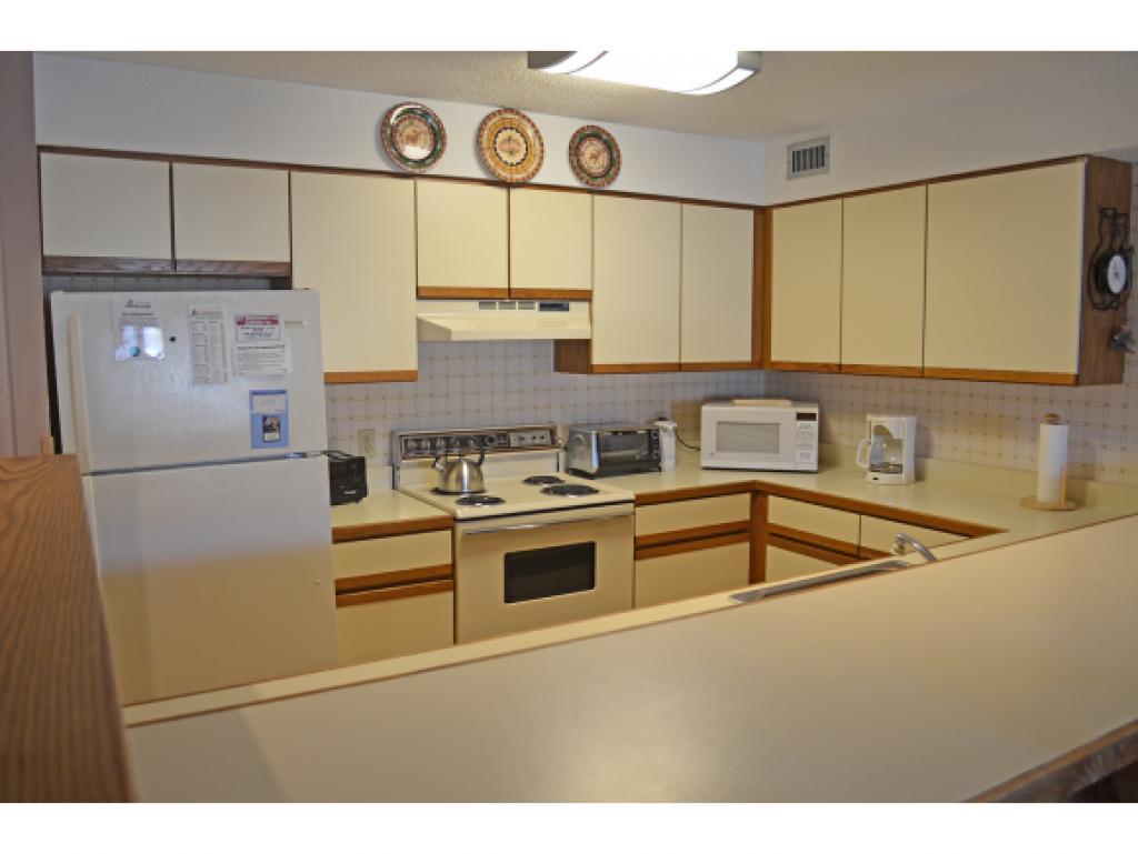 350 Mountain Road, Unit B206 Ludlow, VT 05149 - Photo 4 of 36 Gallery Image 4